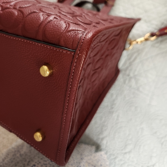 Coach Field Tote - Large - Picture 13 of 16